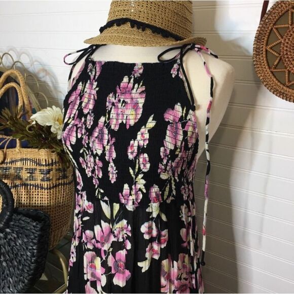 Free People Onyx Garden Party Floral Maxi Dress NWOT Medium - Picture 3 of 6